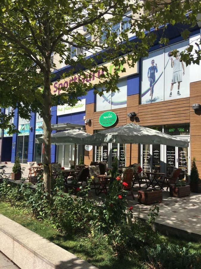Alba Iulia Square - Apartments And Studios 布加勒斯特 外观 照片