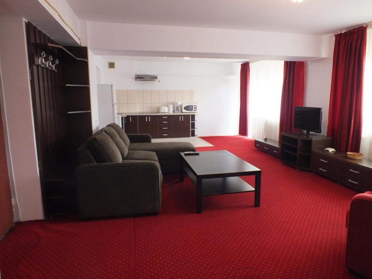 Alba Iulia Square - Apartments And Studios 布加勒斯特 外观 照片
