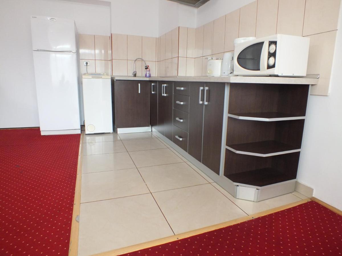Alba Iulia Square - Apartments And Studios 布加勒斯特 外观 照片